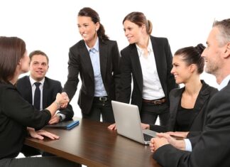 Ile razy może być umowa na 3 miesiące?